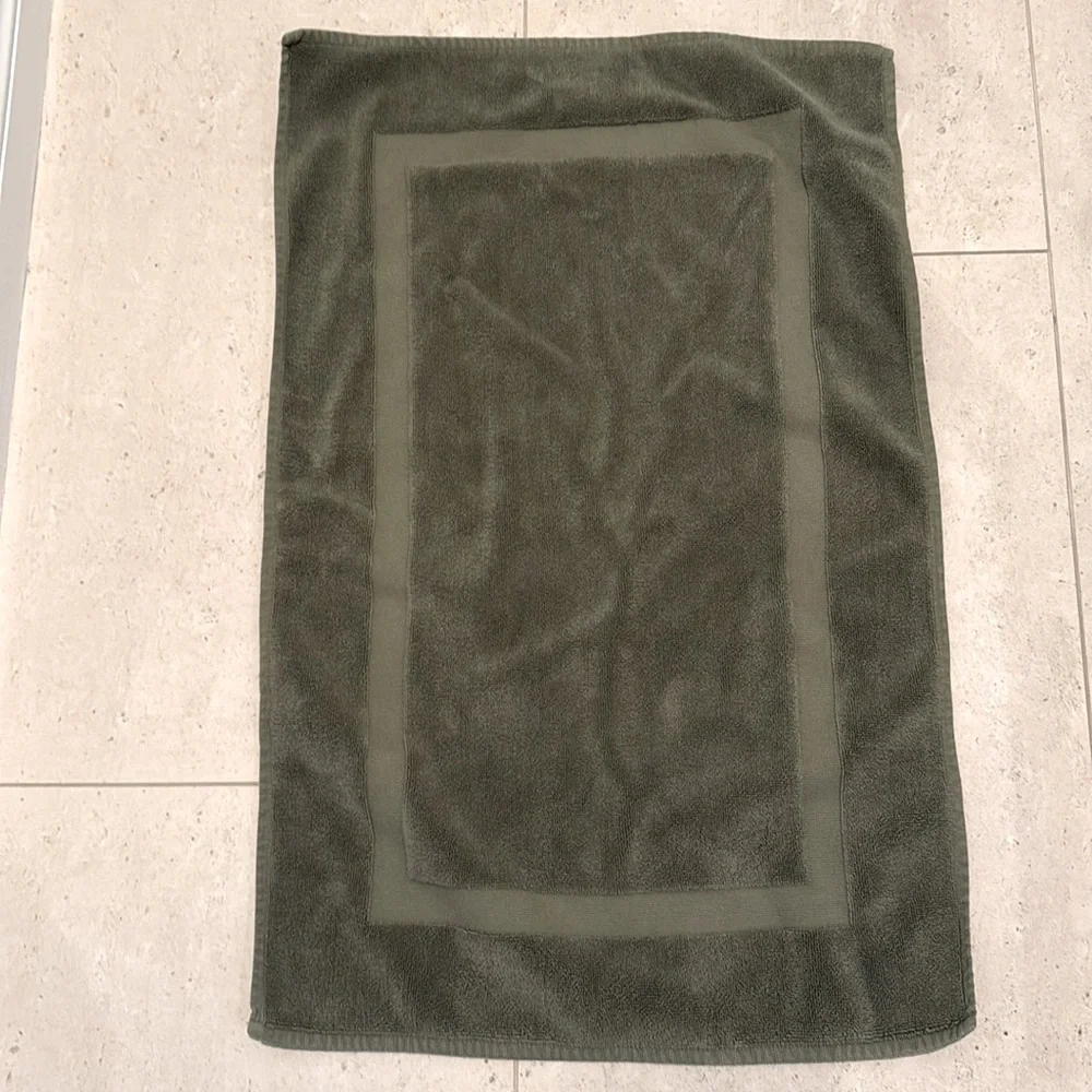 Restoration Hardware btah mat. Gently used.